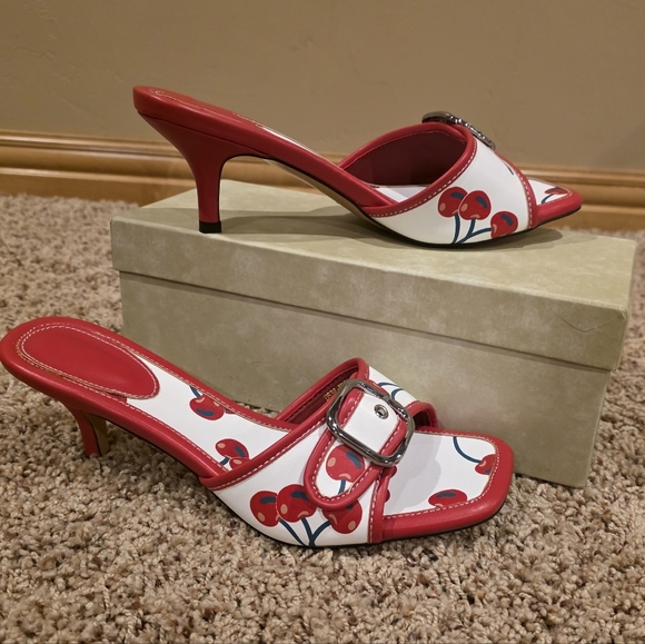 NWT Cherry Kitten Heel Sandals. Womens Size 8. Heel height is 2.3 inches. - Picture 3 of 16